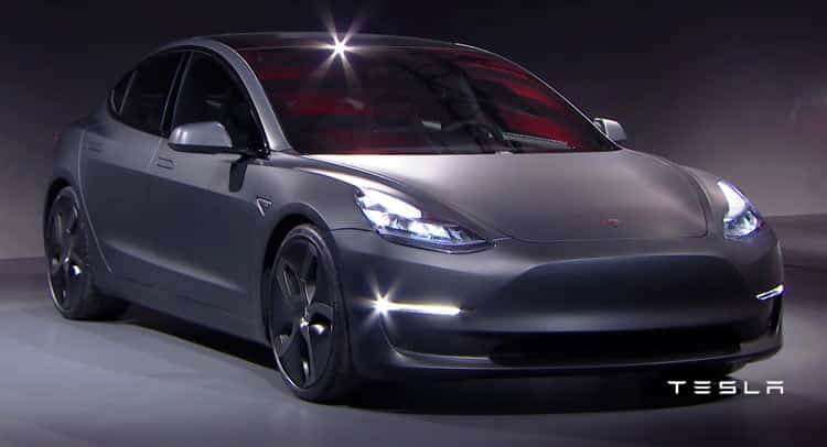 Tesla de Chauffeur Djems